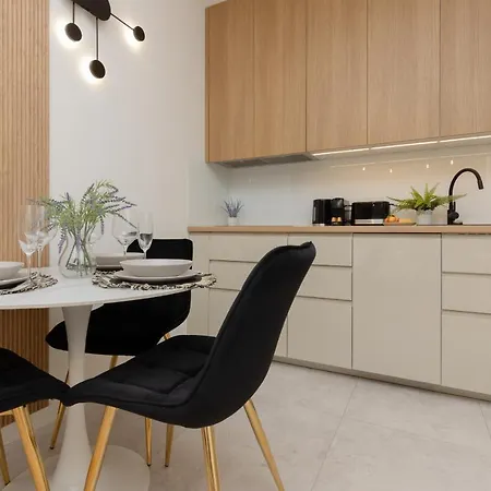 Apartament Mennica Deluxe Center By Renters Prestige