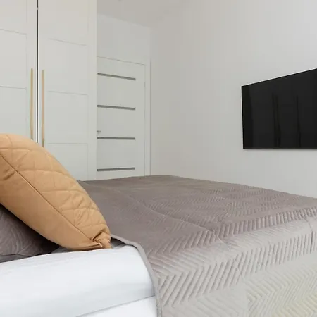 Mennica Deluxe Center By Renters Prestige Apartament